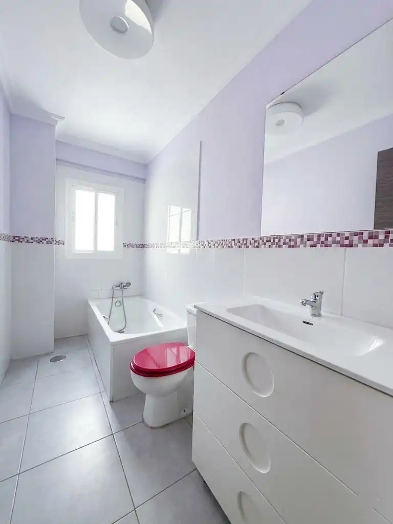 Bathroom of Flat for sale in Málaga  with Terrace, Furnished and Balcony