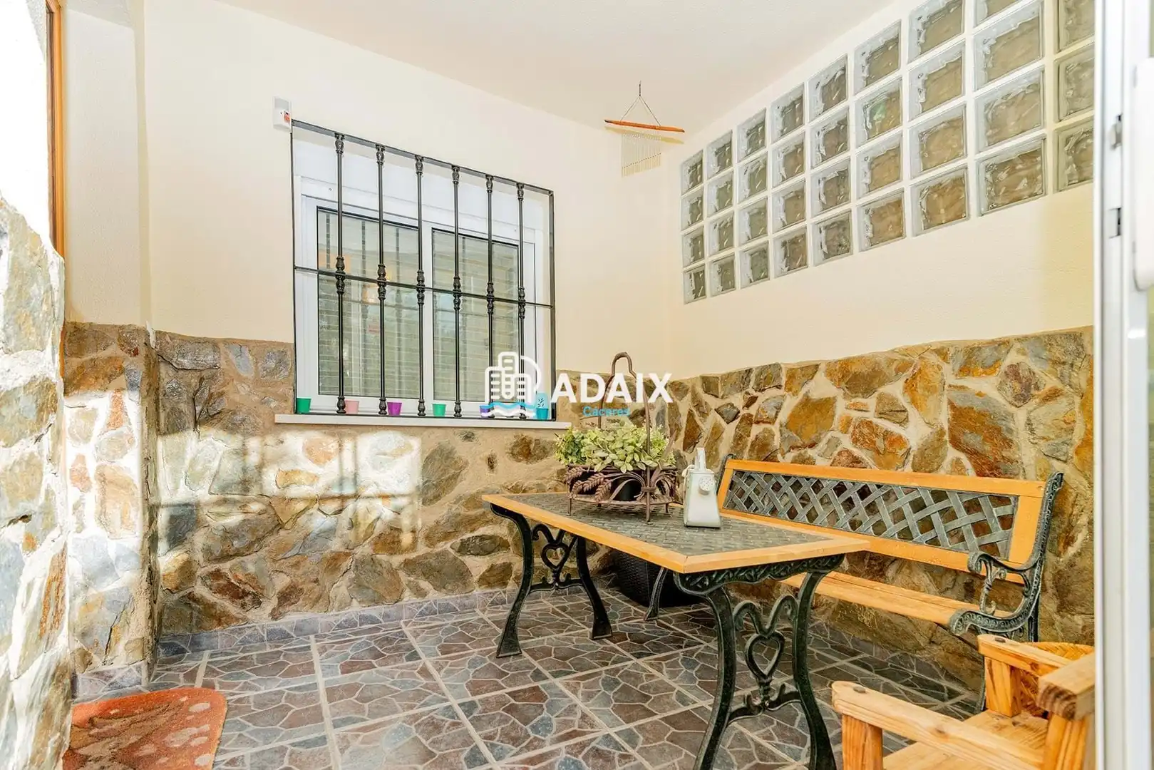Casa adosada en venda a C/ SIMÓN BENITO BOXOYO, Mejostilla