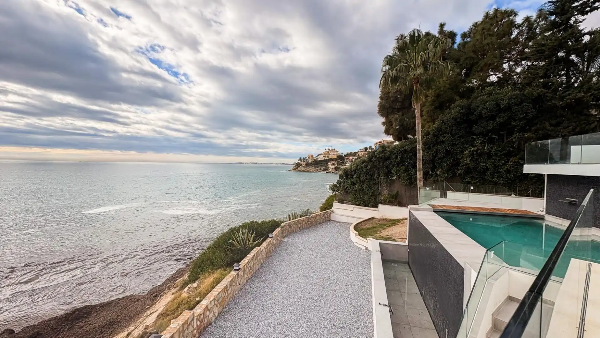 Terraza de Casa o chalet en venta en El Campello con Aire acondicionado, Calefacción y Jardín privado