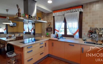 Kitchen of House or chalet for sale in Bárcena de Cicero  with Terrace