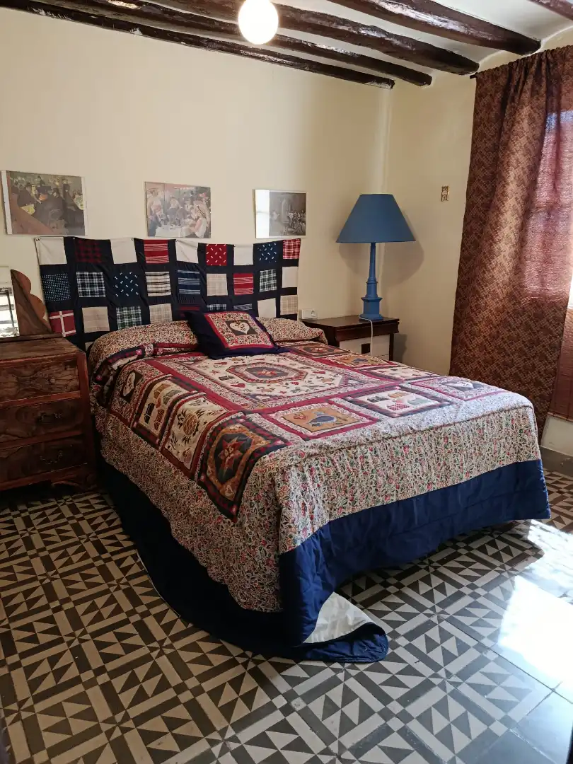 Habitación de Casa adosada en venta en Munilla con Trastero, Amueblado y Balcón