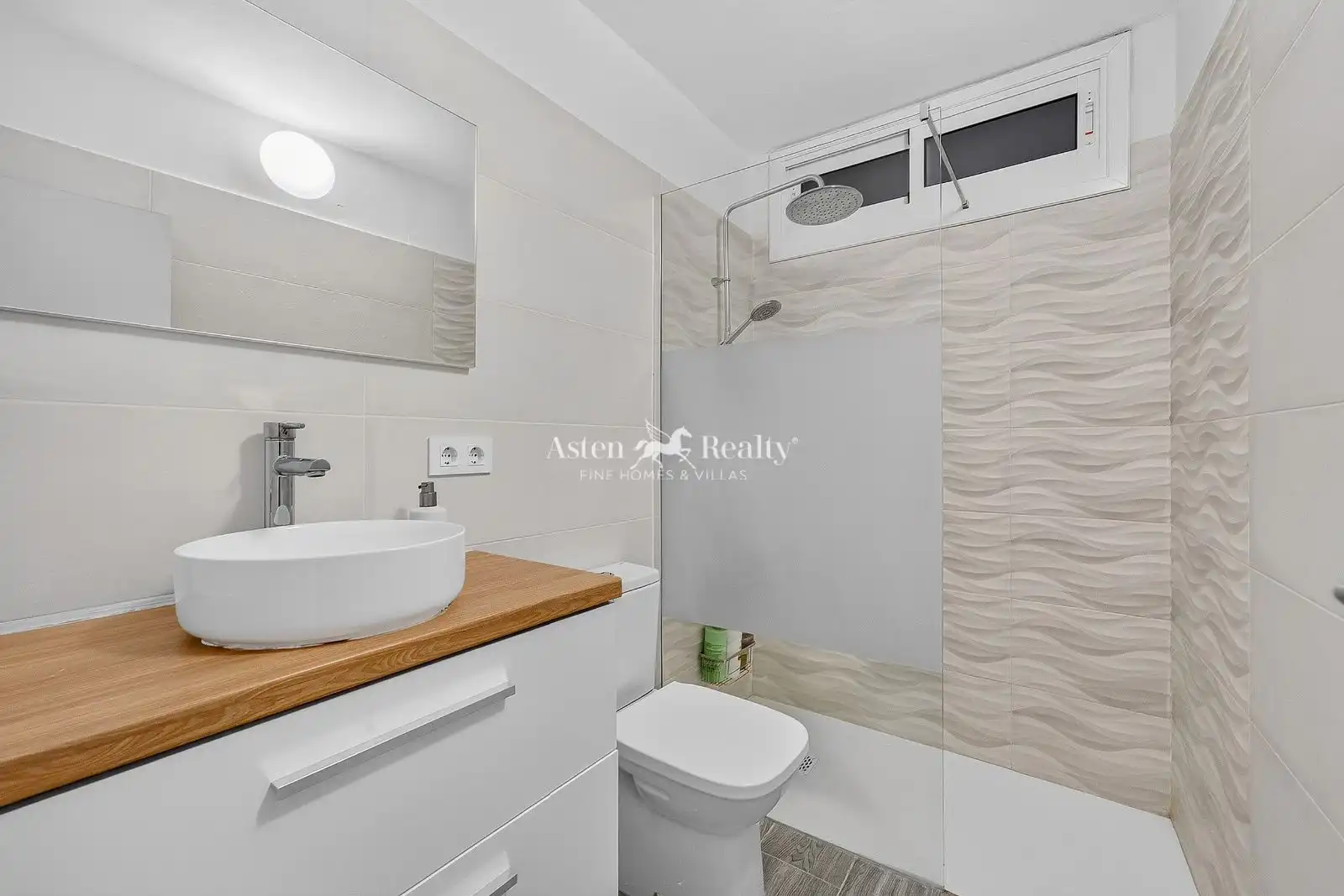 Baño de Apartamento en venta en Granadilla de Abona con Aire acondicionado, Terraza y Alarma