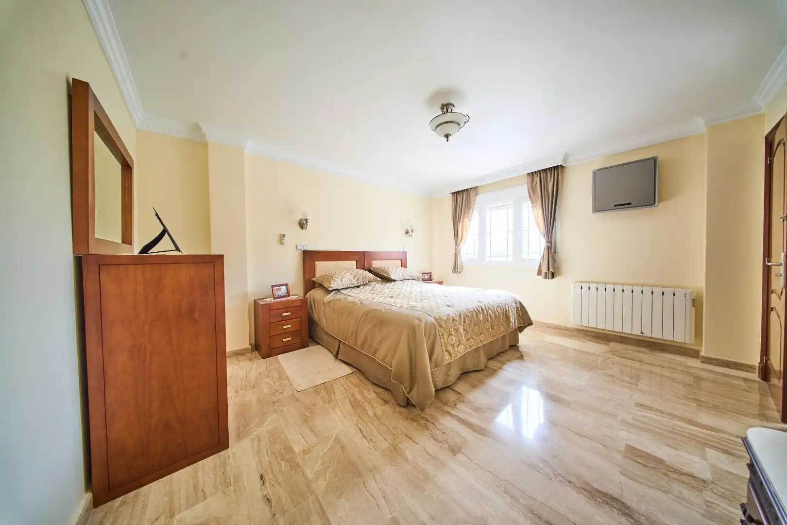 Habitación de Casa o chalet en venta en Dílar con Aire acondicionado, Calefacción y Jardín privado
