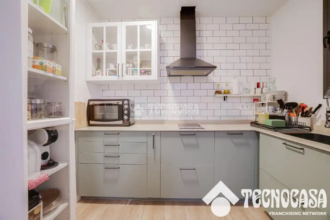 Cocina de Casa adosada en venta en Viladecans con Aire acondicionado, Calefacción y Terraza