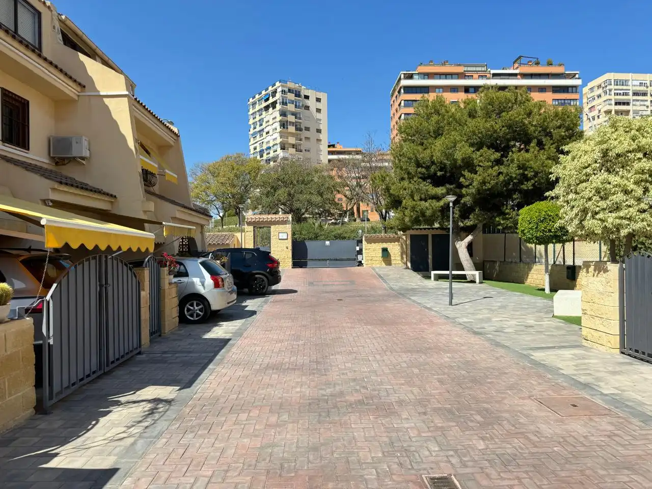 Exterior view of Detached homes for sale in Alicante / Alacant  with Air Conditioner, Heating and Terrace