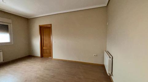 Foto 3 de Piso en venta en Calle el Bonillo, 122, Socuéllamos, Ciudad Real
