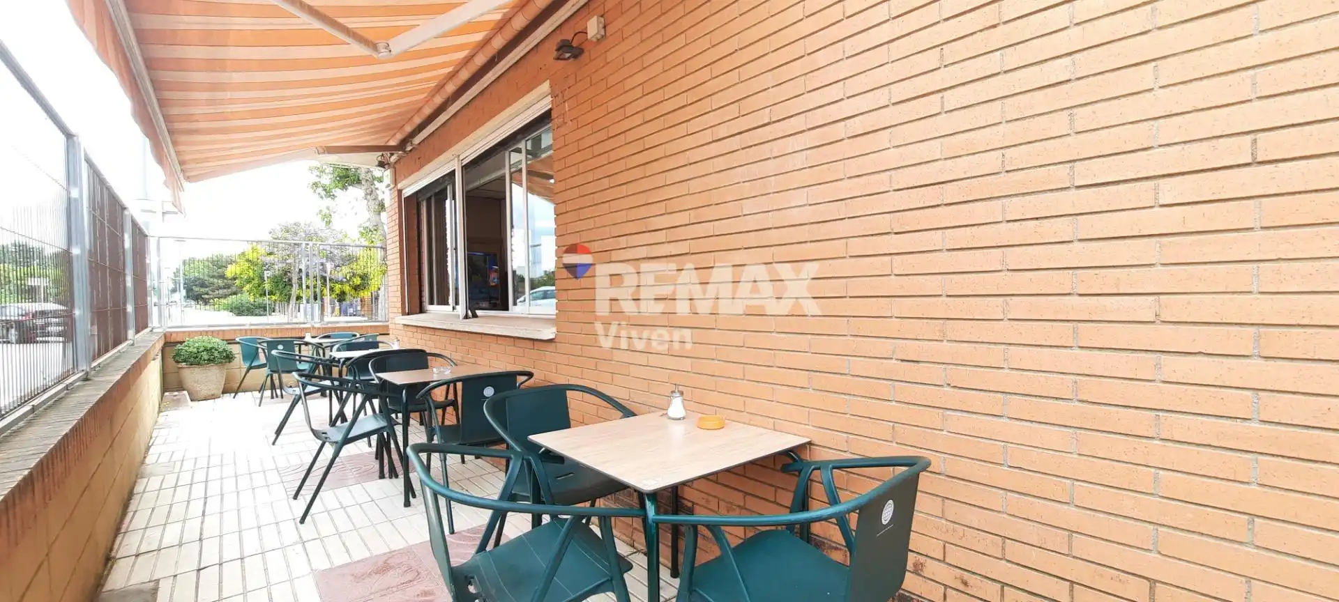 Terrasse von Geschaftsraum zum Verkauf in Vilanova i la Geltrú mit Klimaanlage