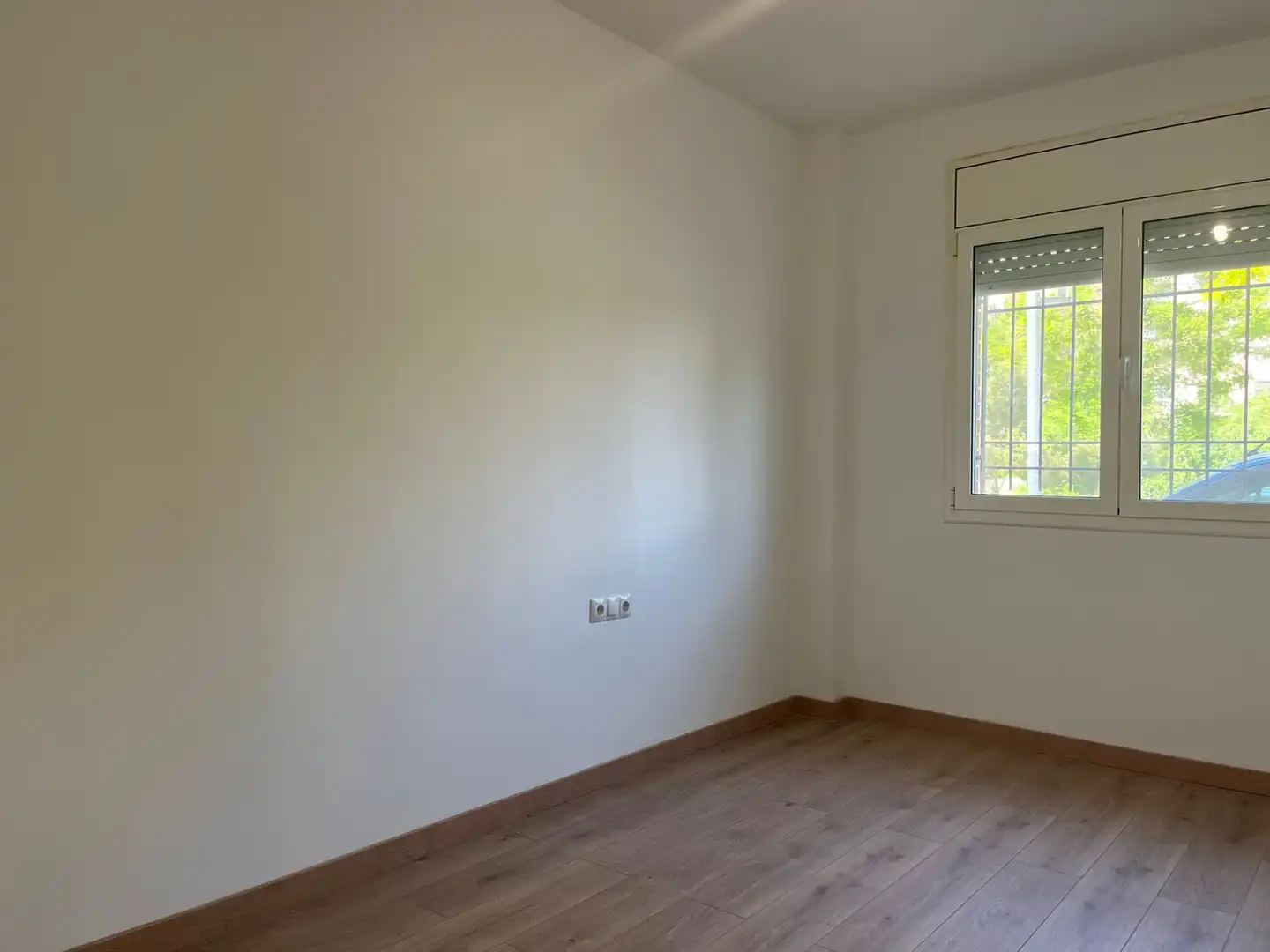 Bedroom of Flat for sale in Sabadell  with Air Conditioner, Heating and Private garden
