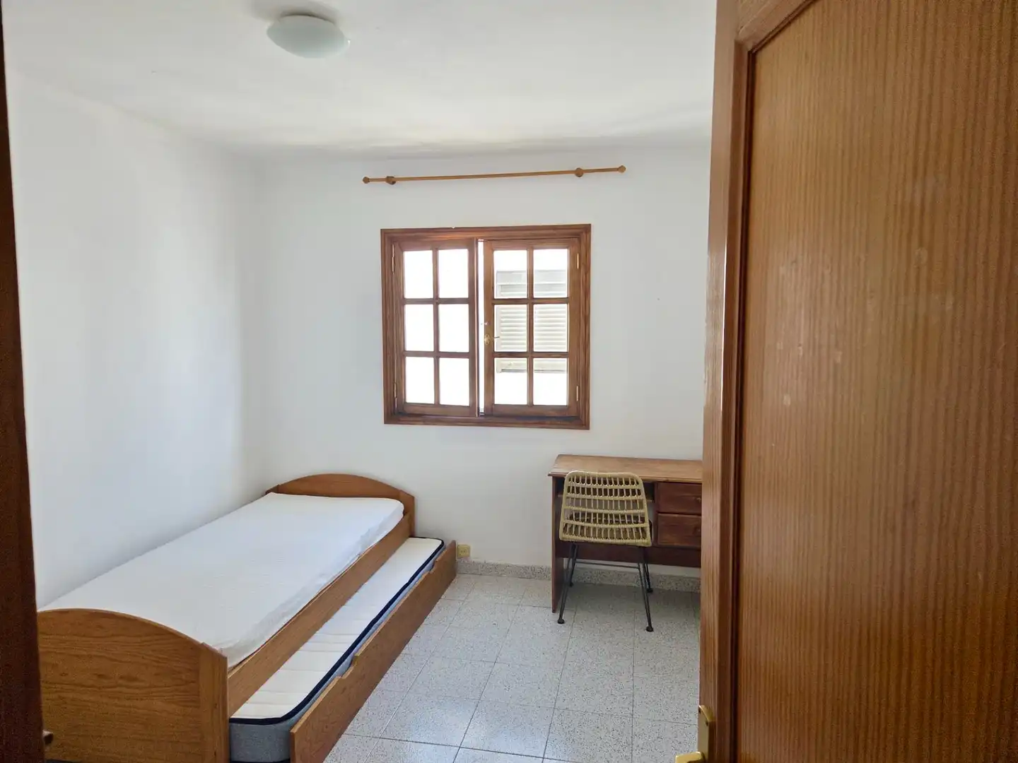 Dormitori de Pis en venda en San Bartolomé amb Moblat i Balcó