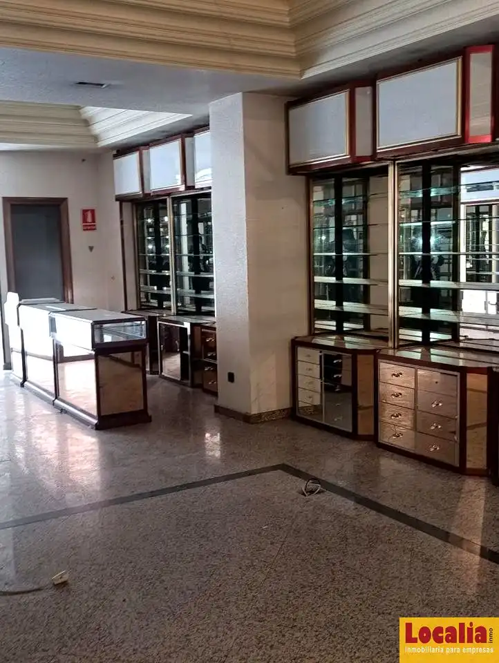 Local comercial en alquiler en Centro, imagen 4