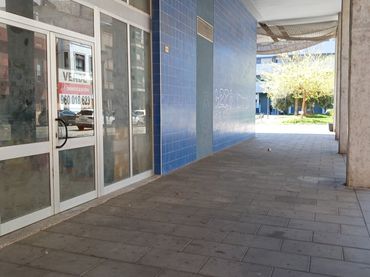 Gewerbefläche zum Verkauf in Carrer Ferrocarril d'Alcoi