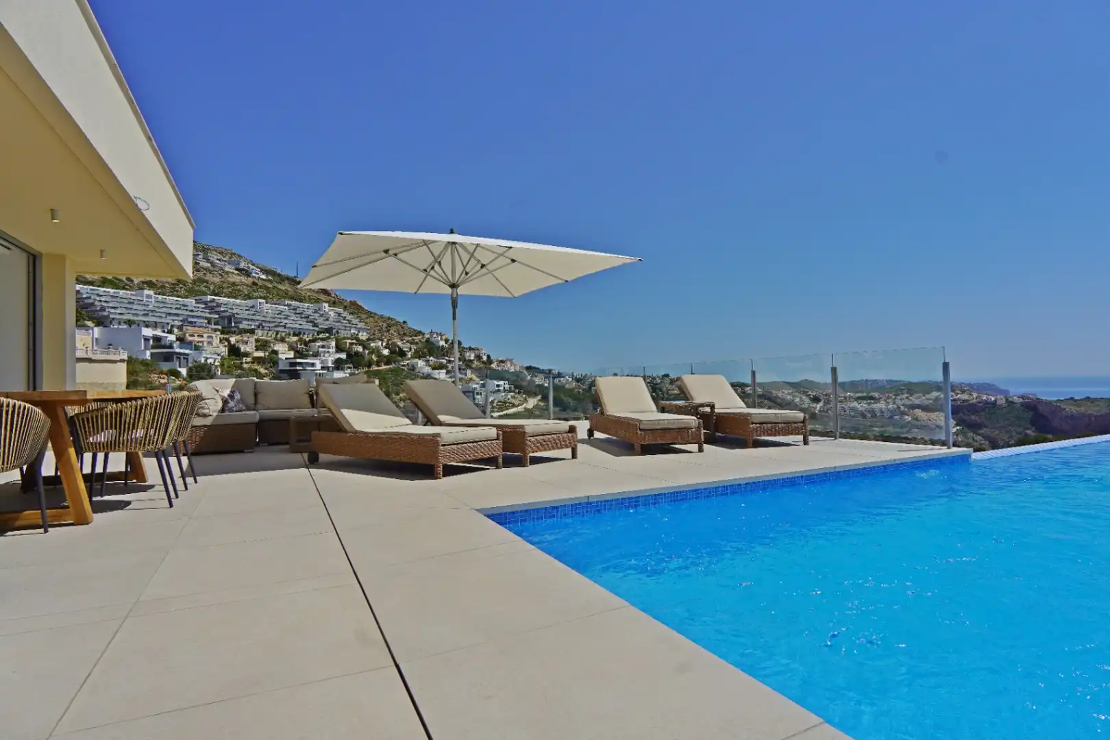 Xalet amb piscina en venda a Cumbre del Sol, imagen 41