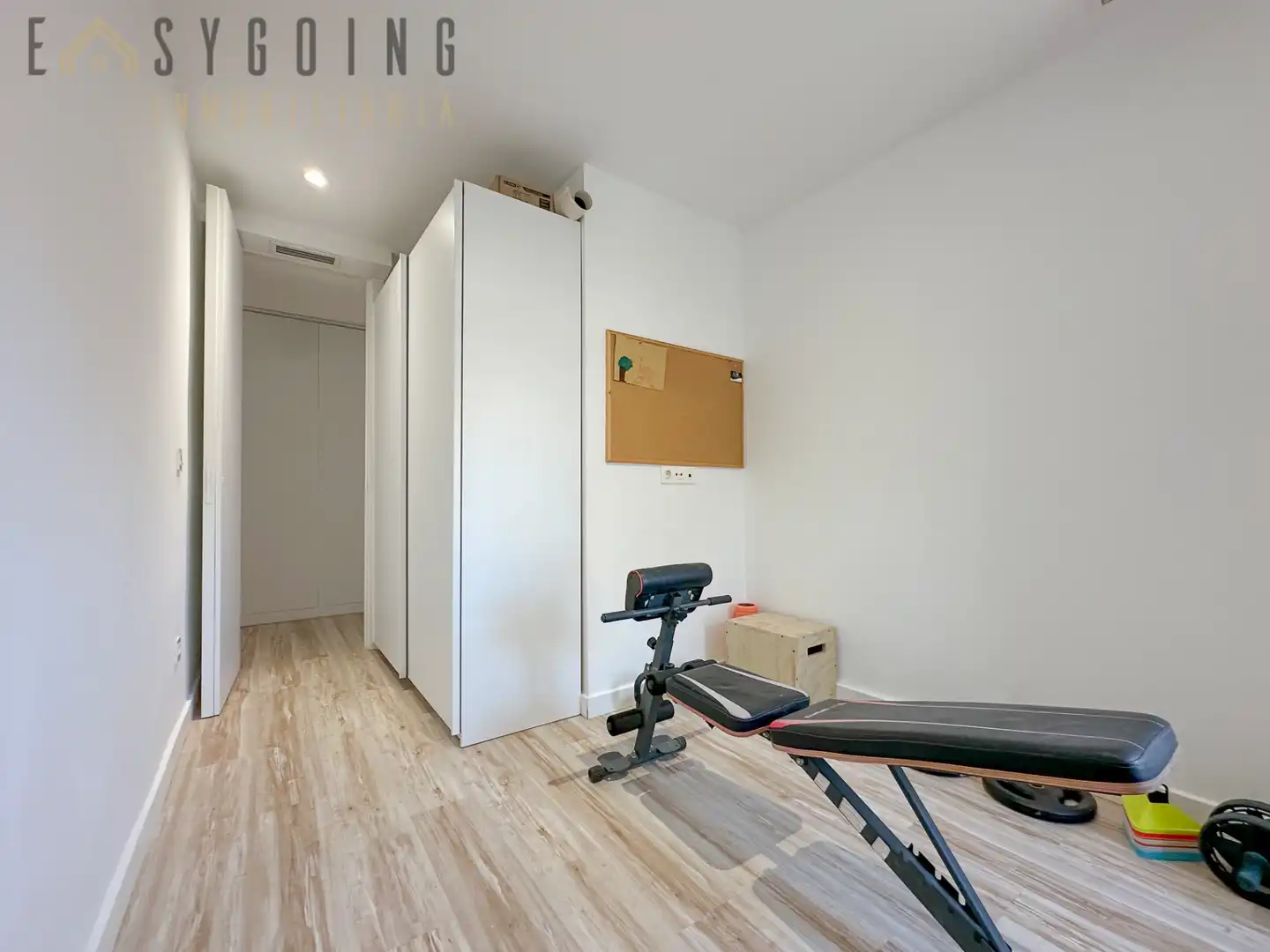 Habitación de Ático en venta en Elche / Elx con Aire acondicionado, Terraza y Amueblado