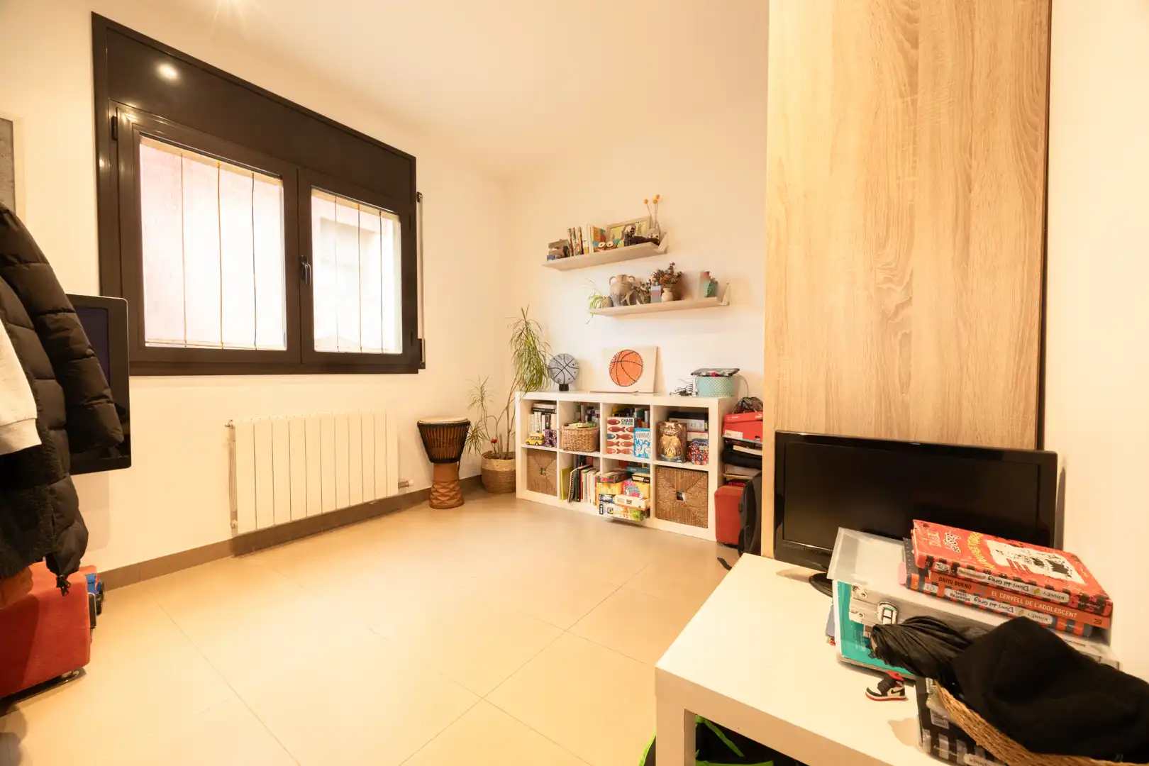 Habitación de Casa adosada en venta en Folgueroles con Calefacción, Jardín privado y Parquet