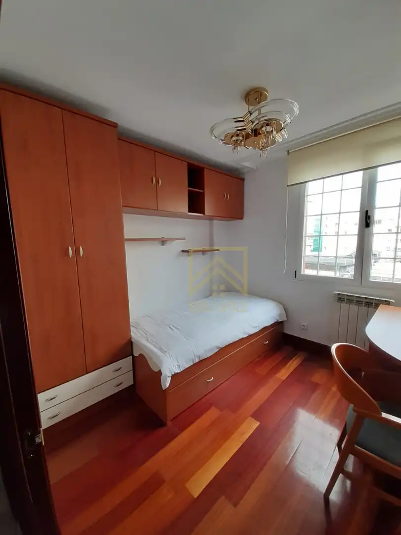 Bedroom of Flat for rent in Santander  with Heating and Parquet flooring