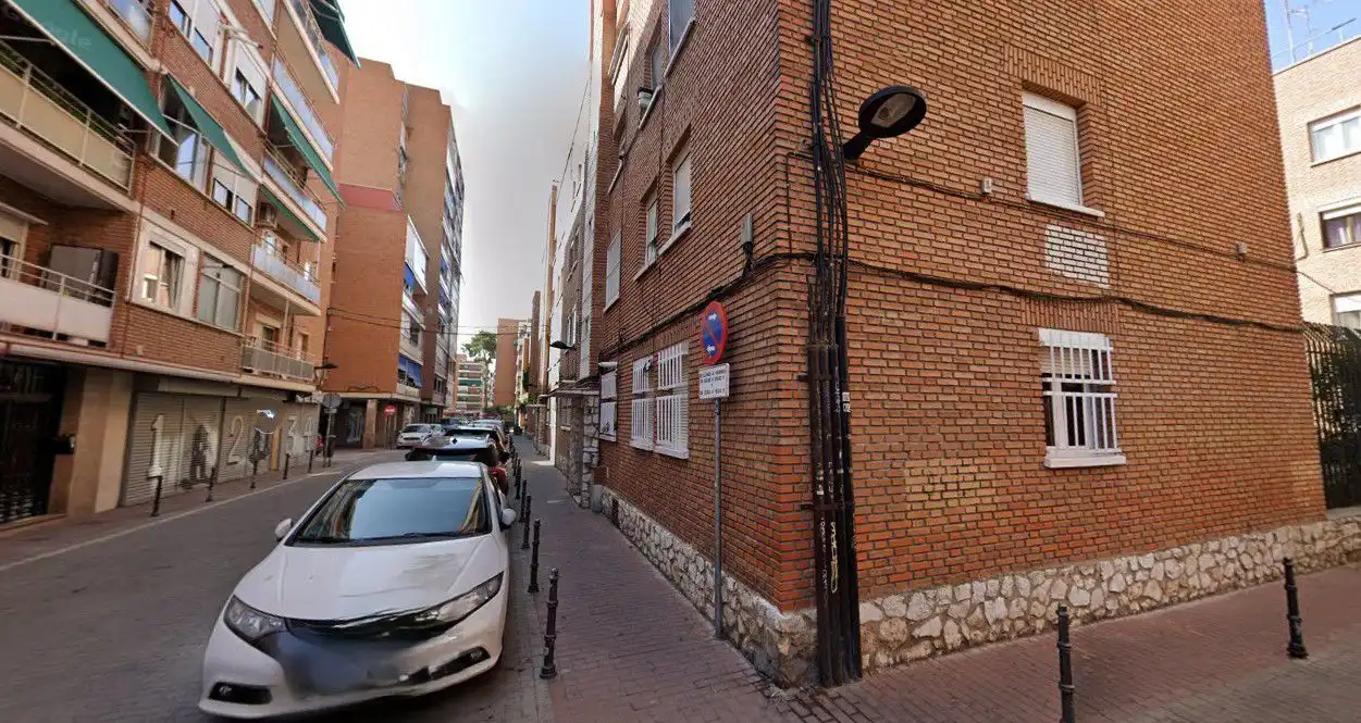 Vista exterior de Piso en venta en Alcalá de Henares con Calefacción y Terraza