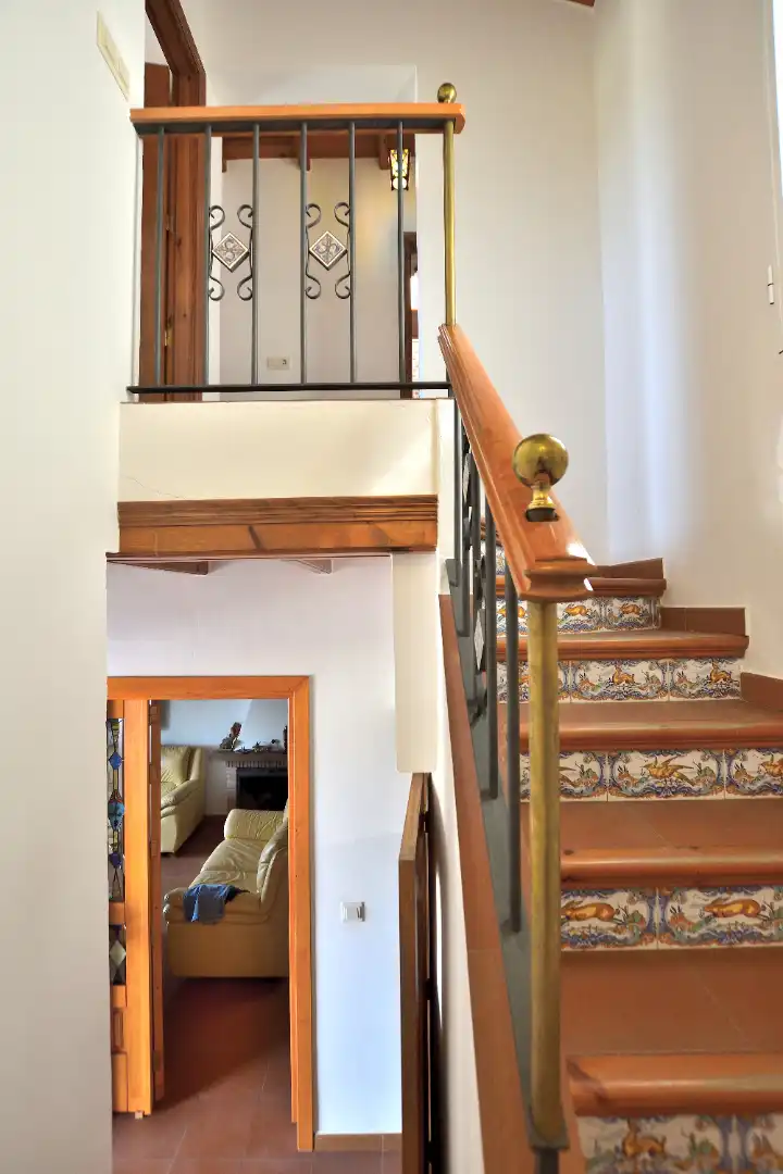 Casa adosada en venda en Ronda amb Terrassa, Traster i Balcó