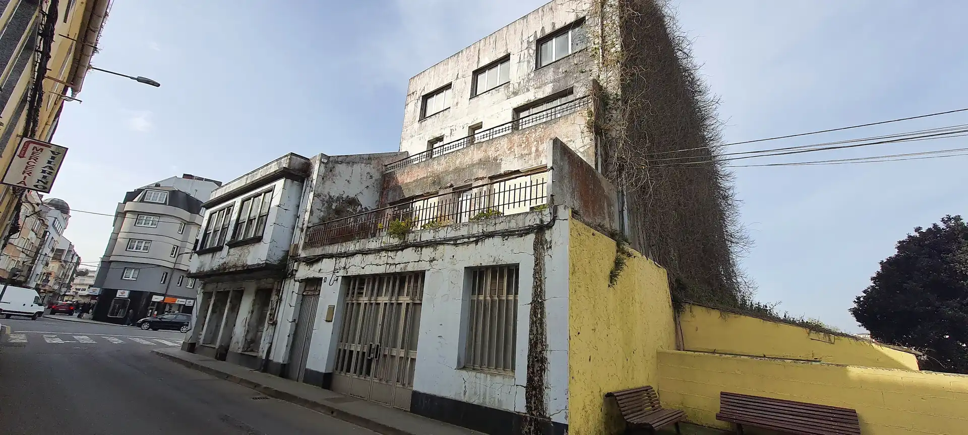 Vista exterior de Casa o chalet en venta en Carballo con Balcón