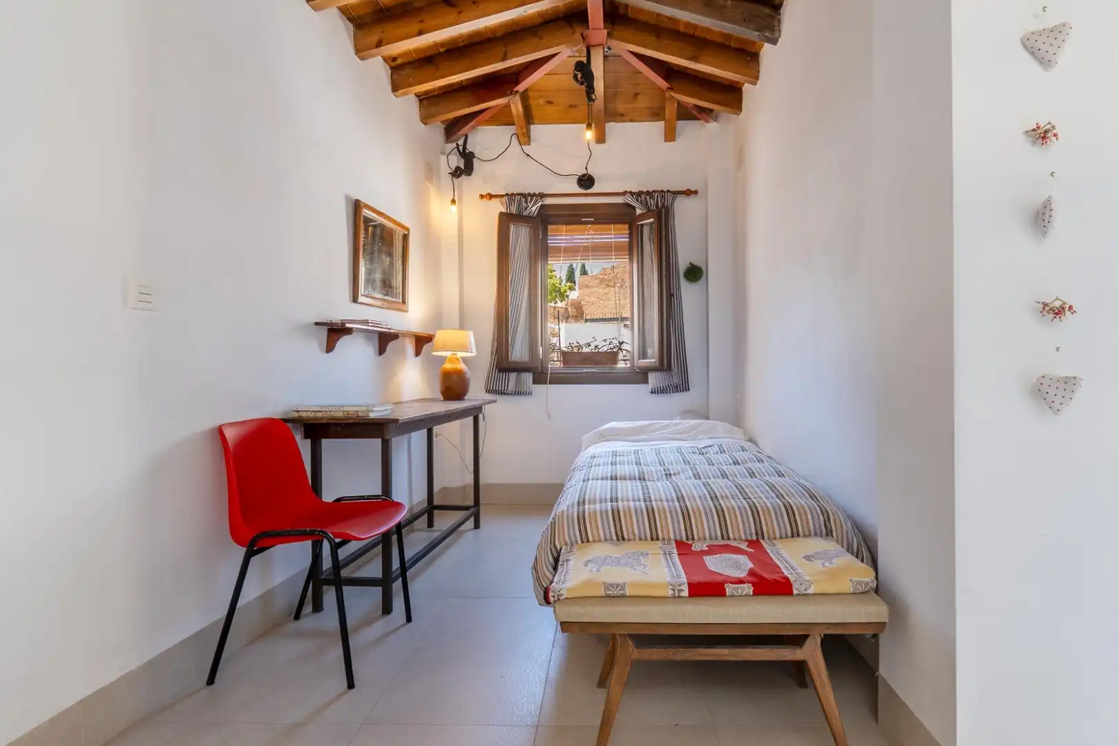 Bedroom of Houses for sale in Granada  with Air Conditioner, Terrace and Furnished