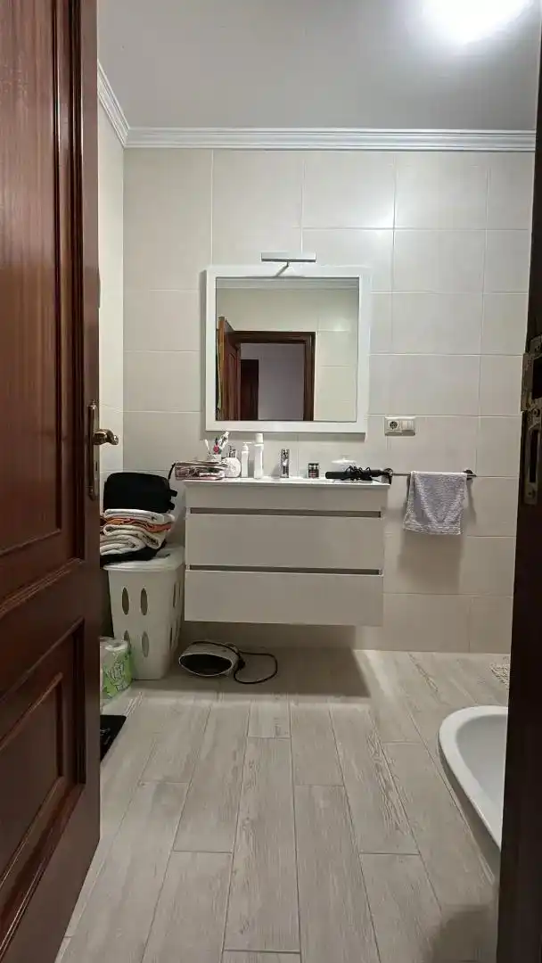 Bany de Pis de lloguer en Porto do Son amb Parquet, Moblat i Balcó