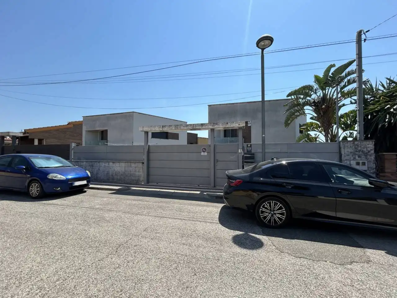 Vista exterior de Casa o xalet en venda en Cubelles amb Aire condicionat, Calefacció i Jardí privat