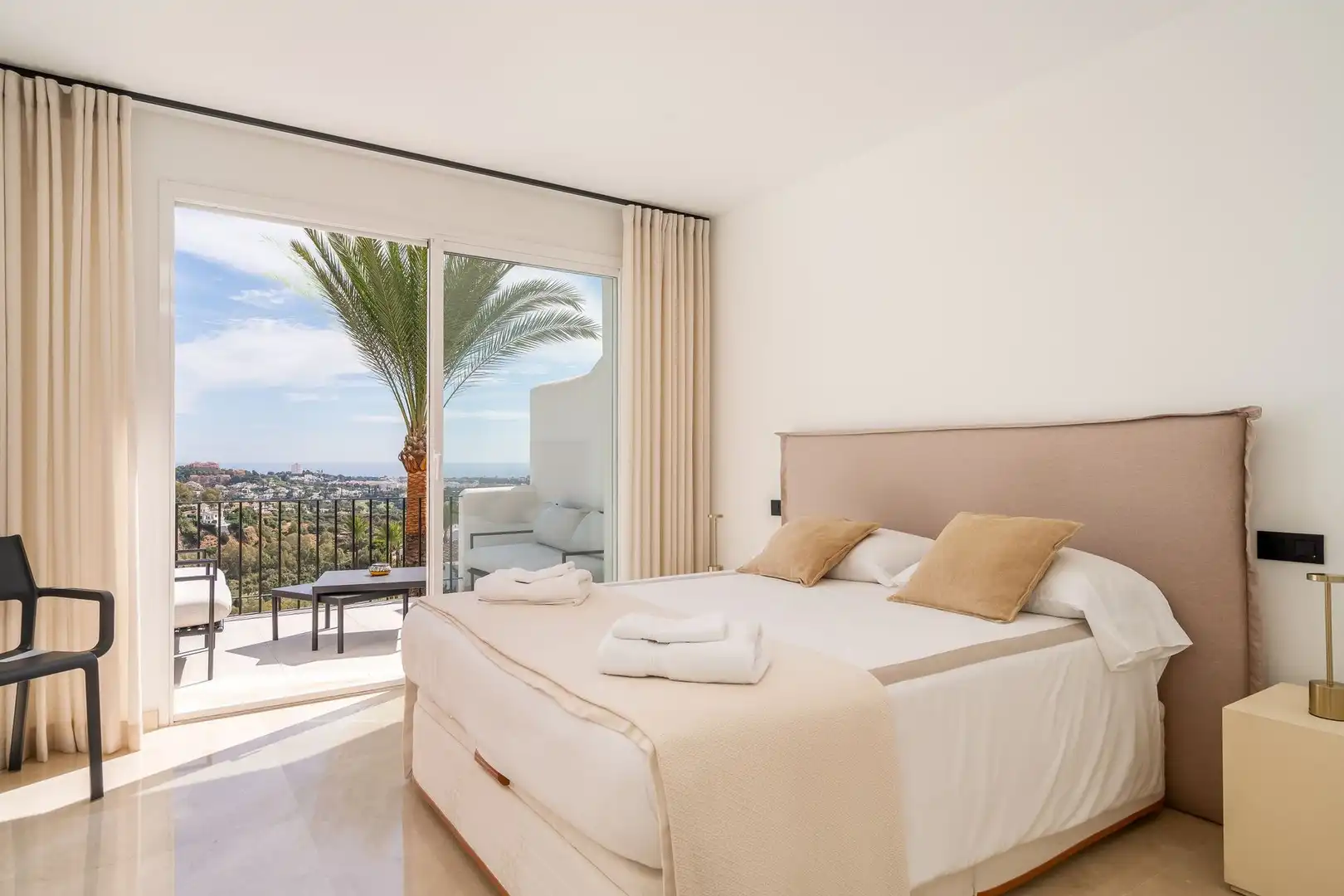 Penthouse with balcony for sale in La Quinta, imagen 10