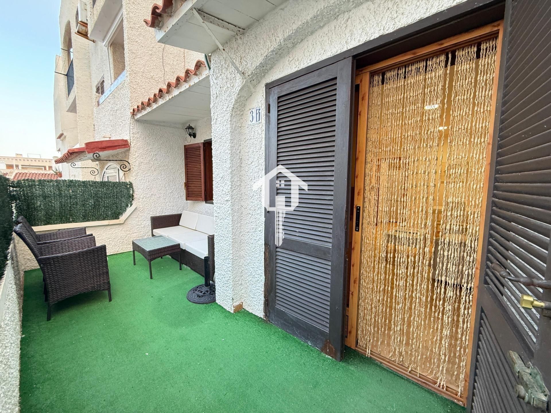 Balcony of Single-family semi-detached for sale in Elche / Elx  with Air Conditioner, Terrace and Furnished