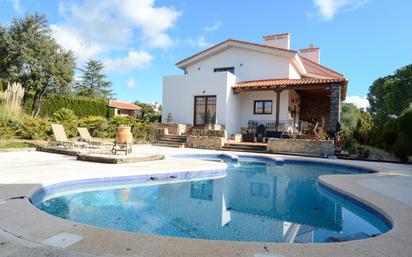 Swimming pool of House or chalet for sale in Valdemorillo  with Terrace and Swimming Pool