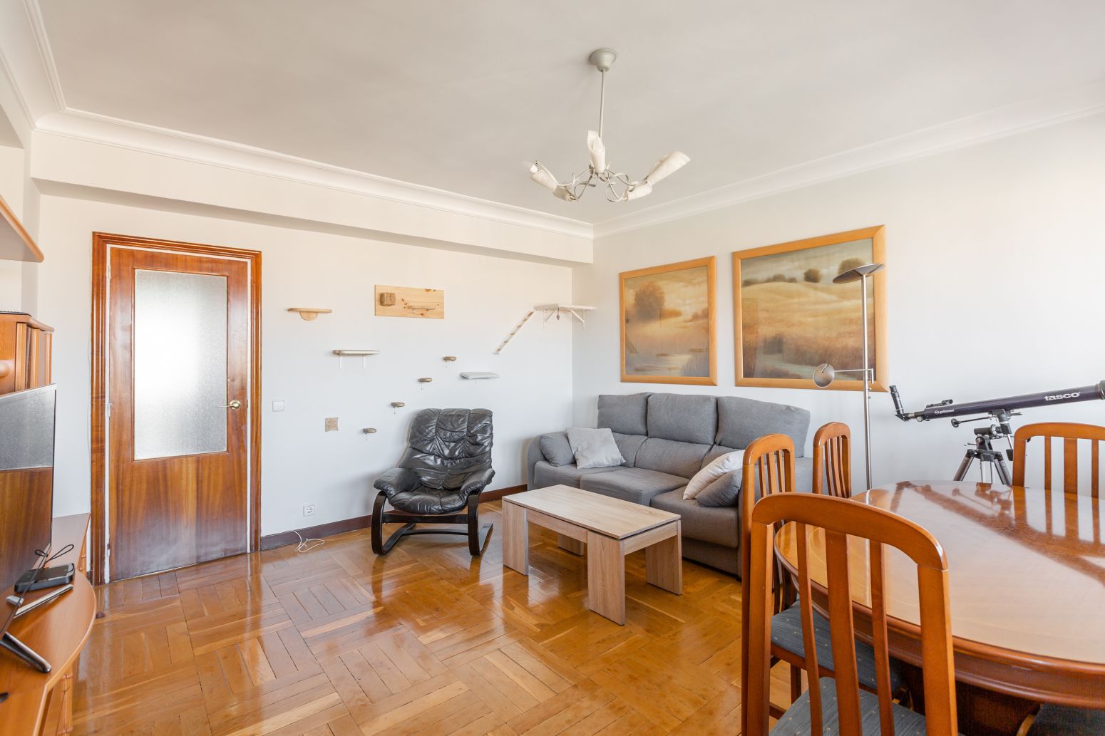 Sala de estar de Piso en venta en  Pamplona / Iruña con Calefacción, Parquet y Terraza