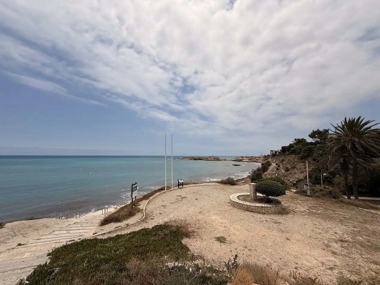 Casa o xalet en venda en El Campello amb Aire condicionat, Calefacció i Jardí privat