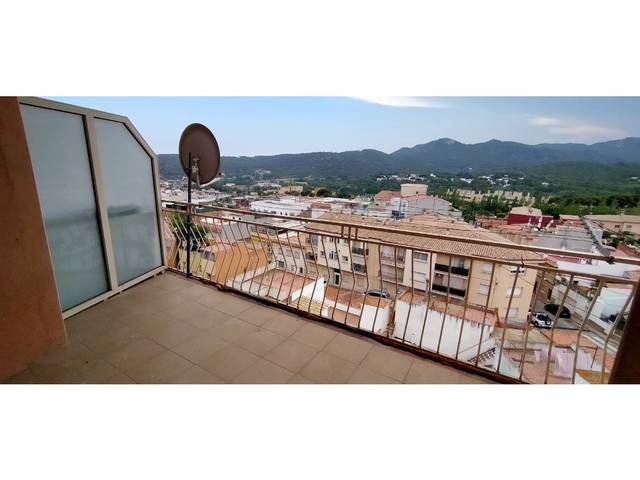 Piso en Venta en Avenida Catalunya en Vilartagues - Tueda de Dalt