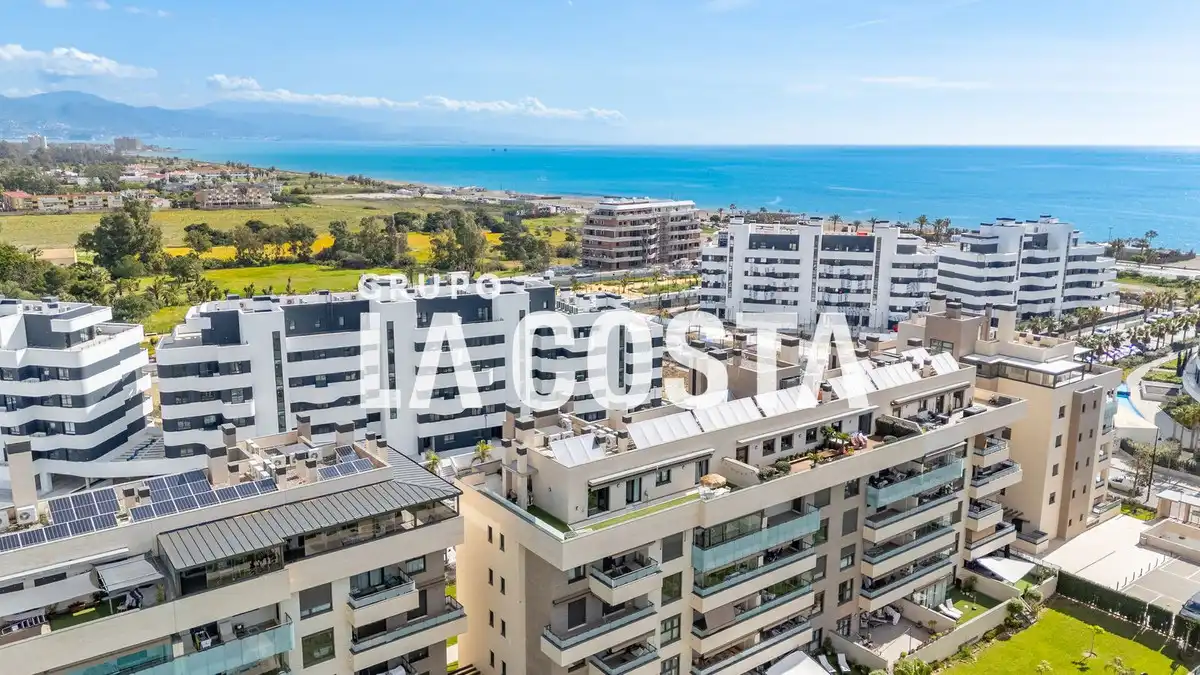 Vista exterior de Ático en venta en Torremolinos con Aire acondicionado, Terraza y Trastero