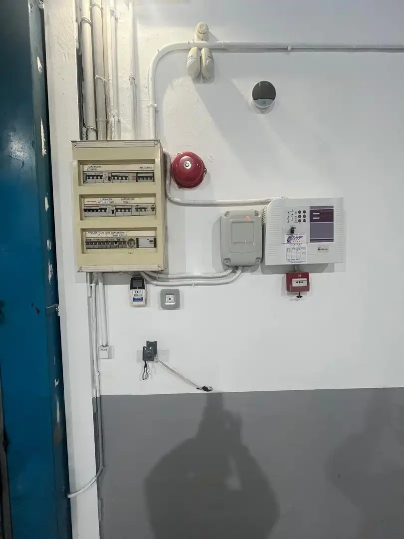 Fabrikhallen zur Miete in Algorós - El Derramador