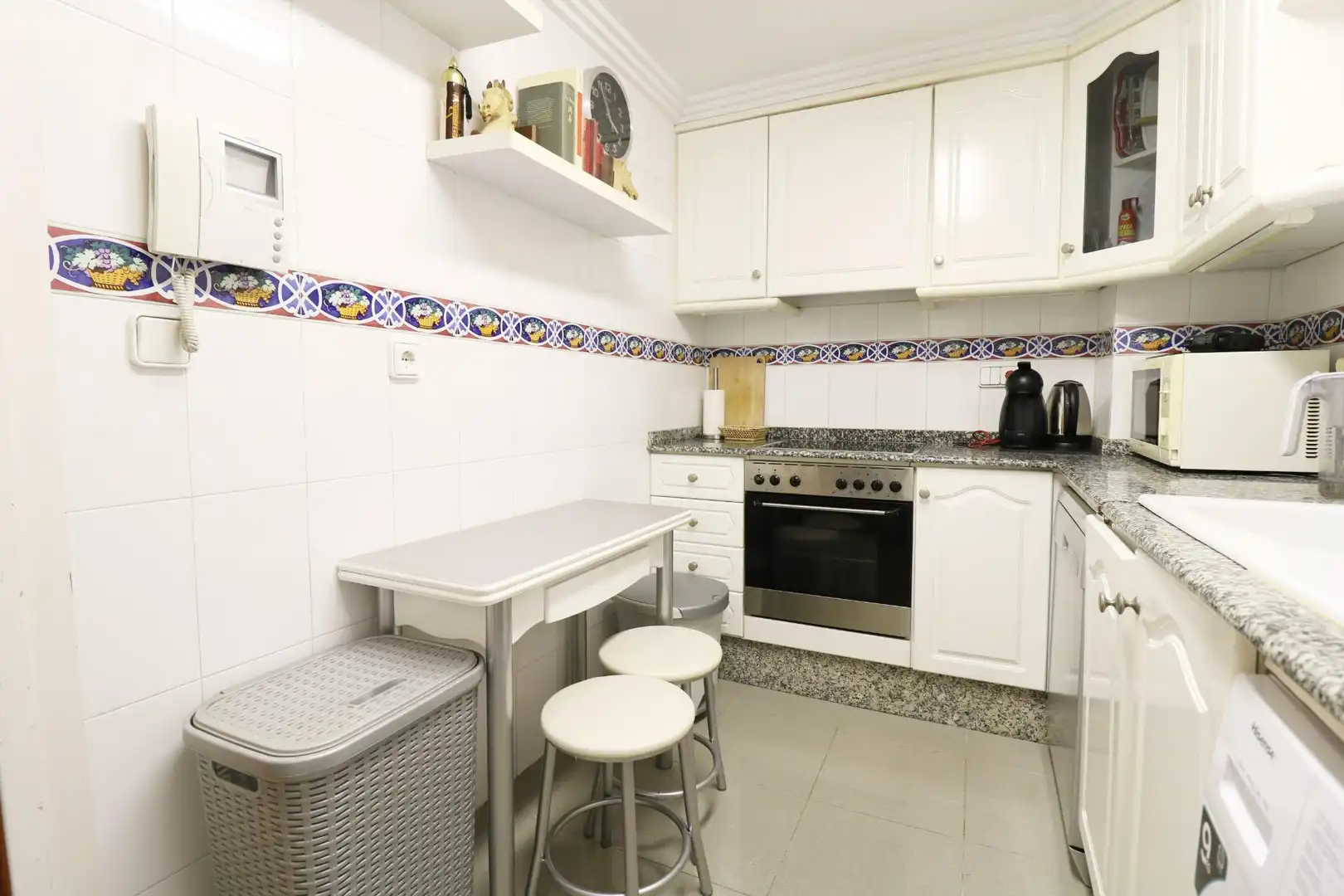 Kitchen of Flat for rent in Elche / Elx  with Air Conditioner, Furnished and Balcony