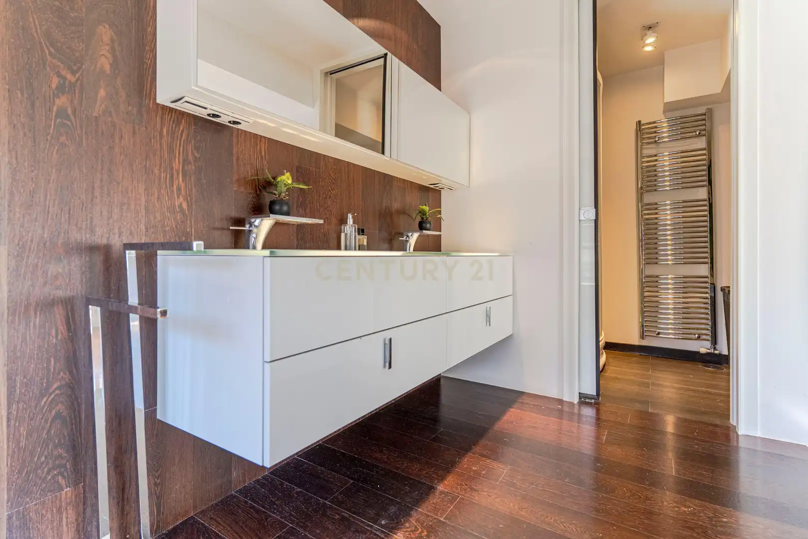 Baño de Apartamento en venta en Granada con Aire acondicionado, Horno y Microondas