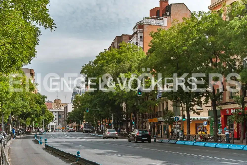 Vista exterior de Ático en venta en Madrid con Aire acondicionado, Calefacción y Terraza