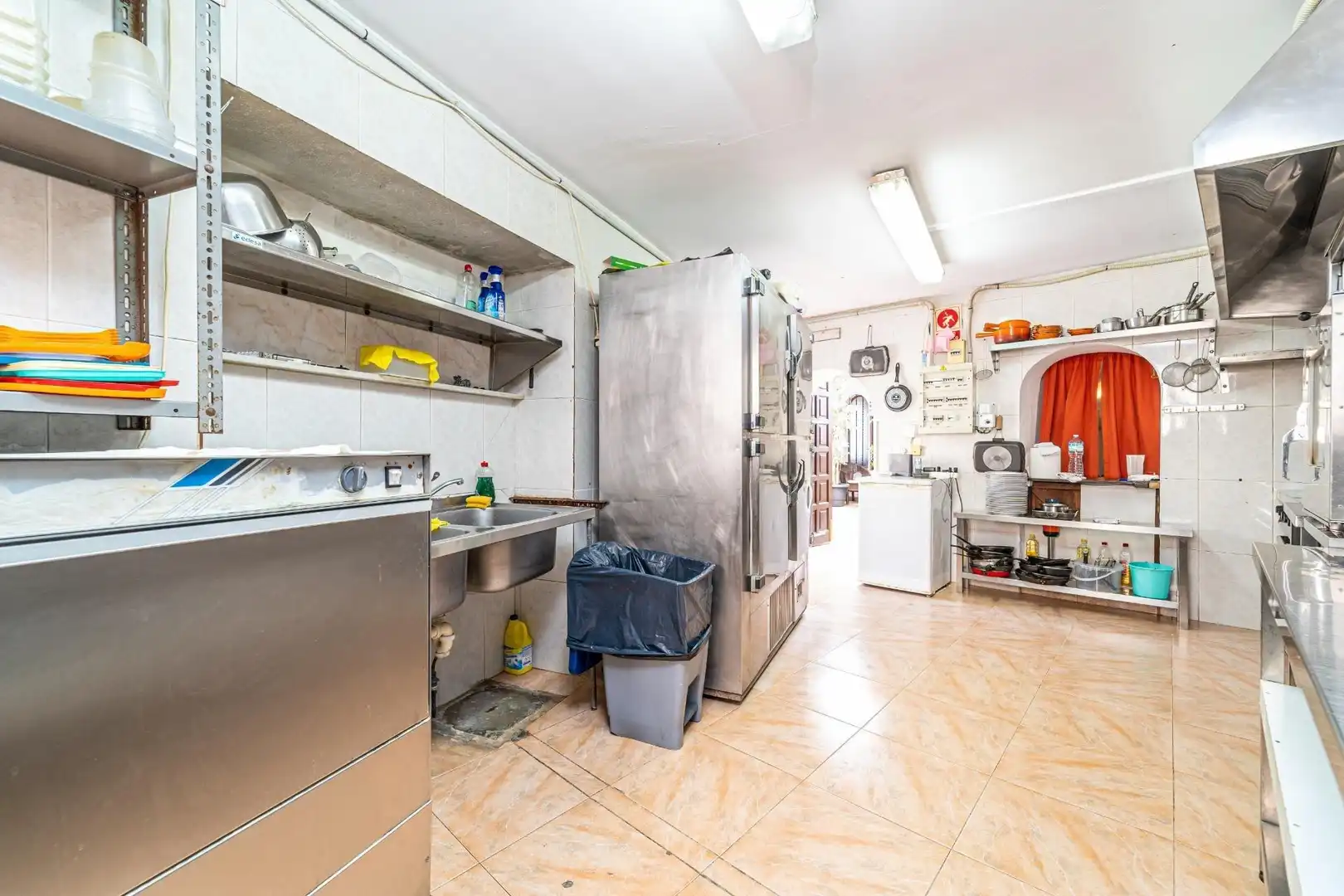 Cocina de Local en venta en Capdepera con Calefacción, Terraza y Amueblado