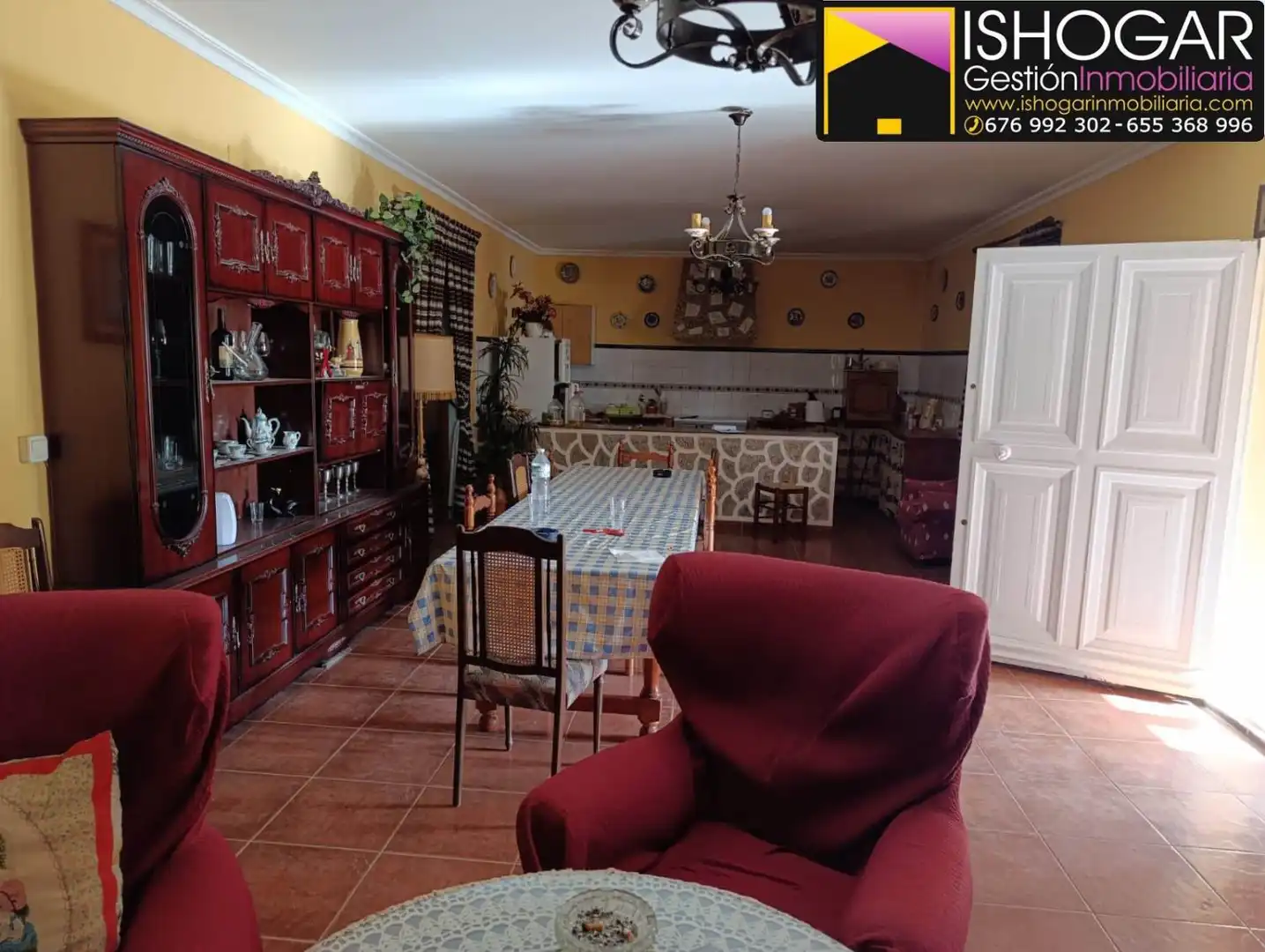 Comedor de Finca rústica en venta en Valdepeñas