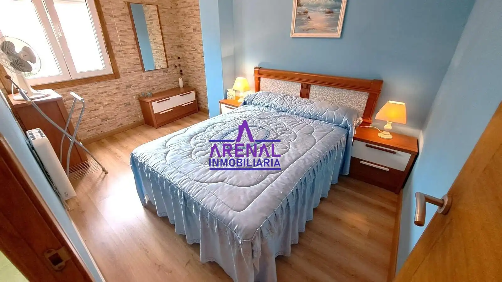 Habitación de Casa o chalet en venta en A Pobra do Caramiñal con Calefacción, Trastero y Amueblado