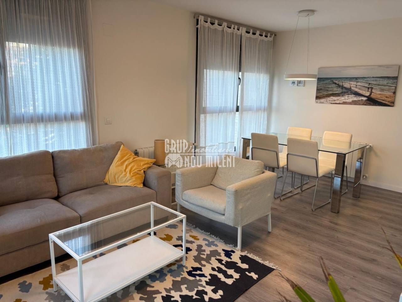 Sala d'estar de Pis de lloguer en  Valencia Capital amb Aire condicionat, Calefacció i Parquet