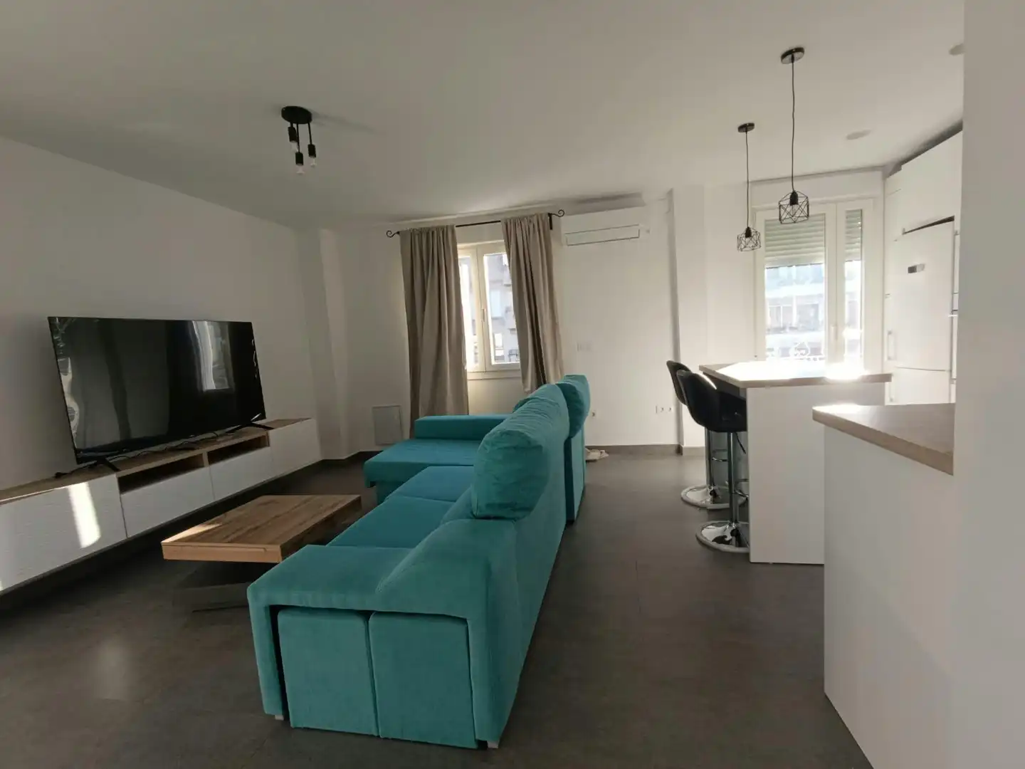 Wohnzimmer von Wohnung zur Miete in Sevilla mit Klimaanlage, Heizung und Möbliert