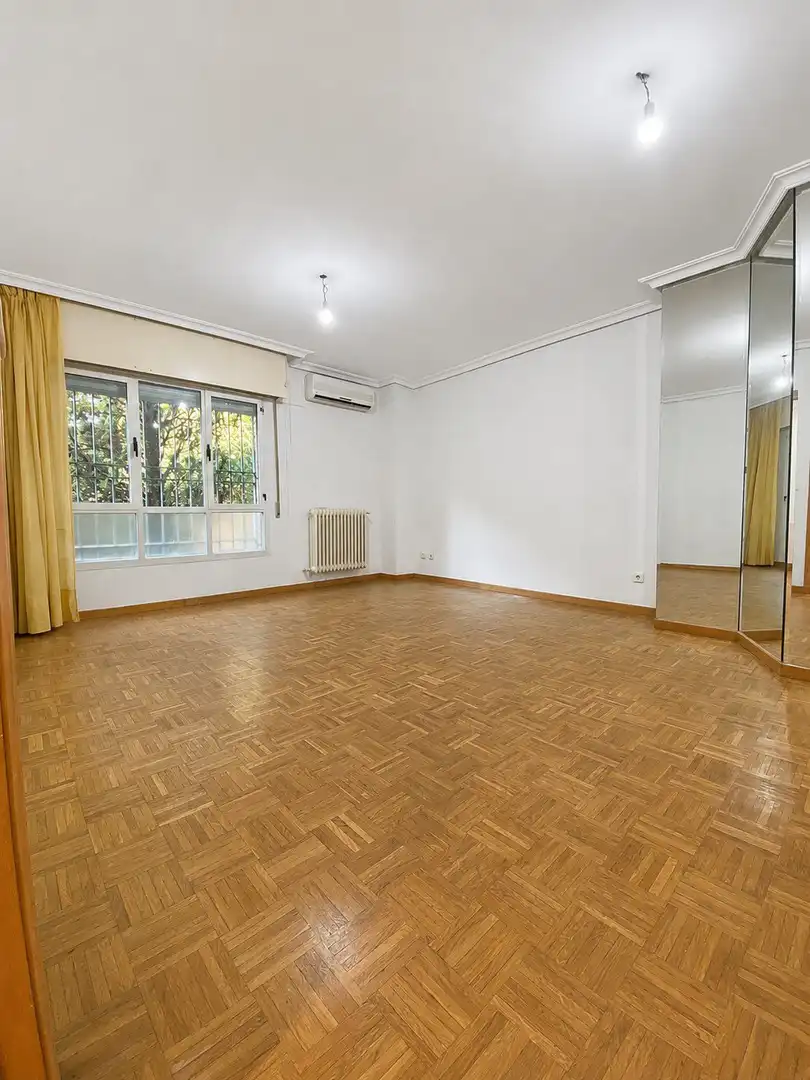 Living room of Flat for sale in Torrejón de Ardoz  with Heating and Parquet flooring