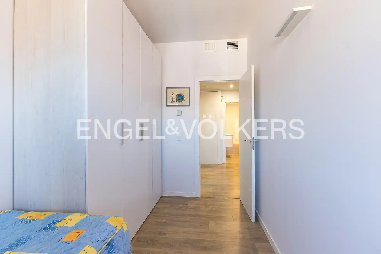 Flat for sale in L'Hospitalet de Llobregat  with Air Conditioner, Heating and Parquet flooring