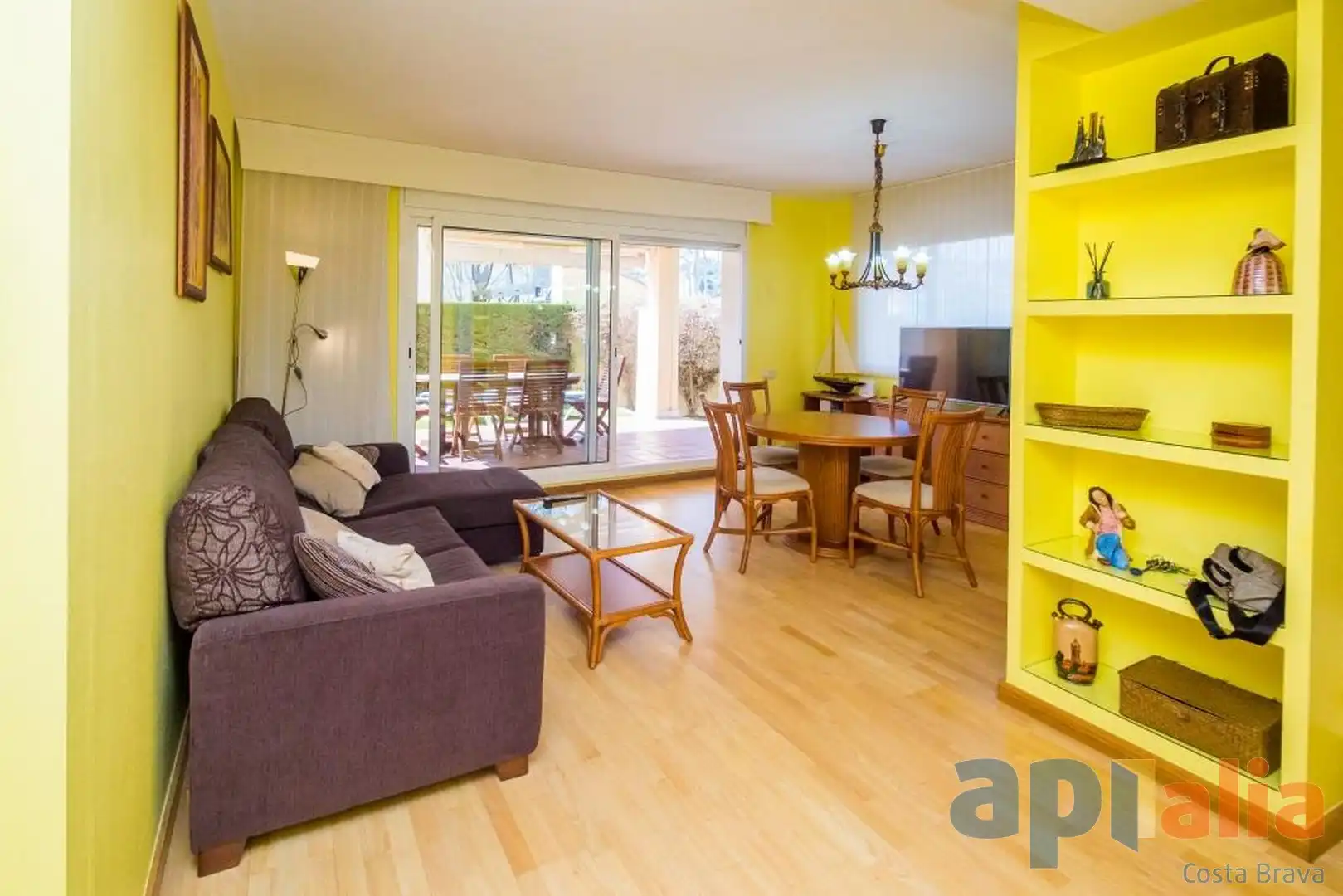 Living room of Ground floor for sale in Castell d'Aro, Platja d'Aro i s'Agaró  with Heating, Private garden and Storage room