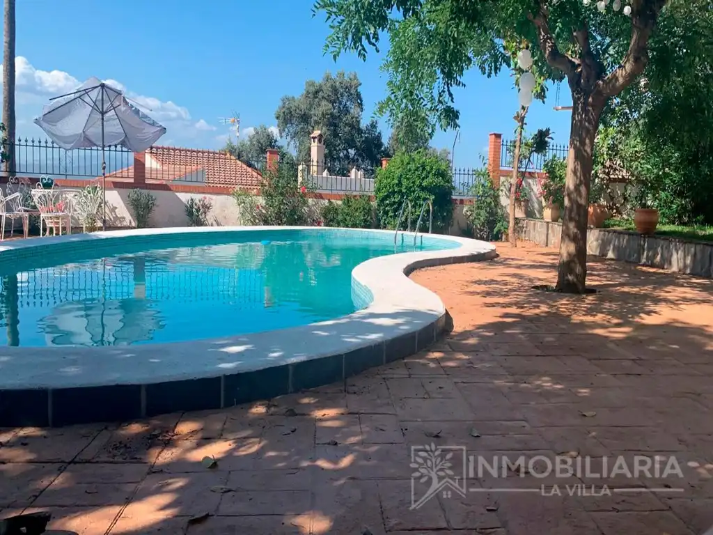 Finca rústica en venda a Calle Petirrojos, Centro