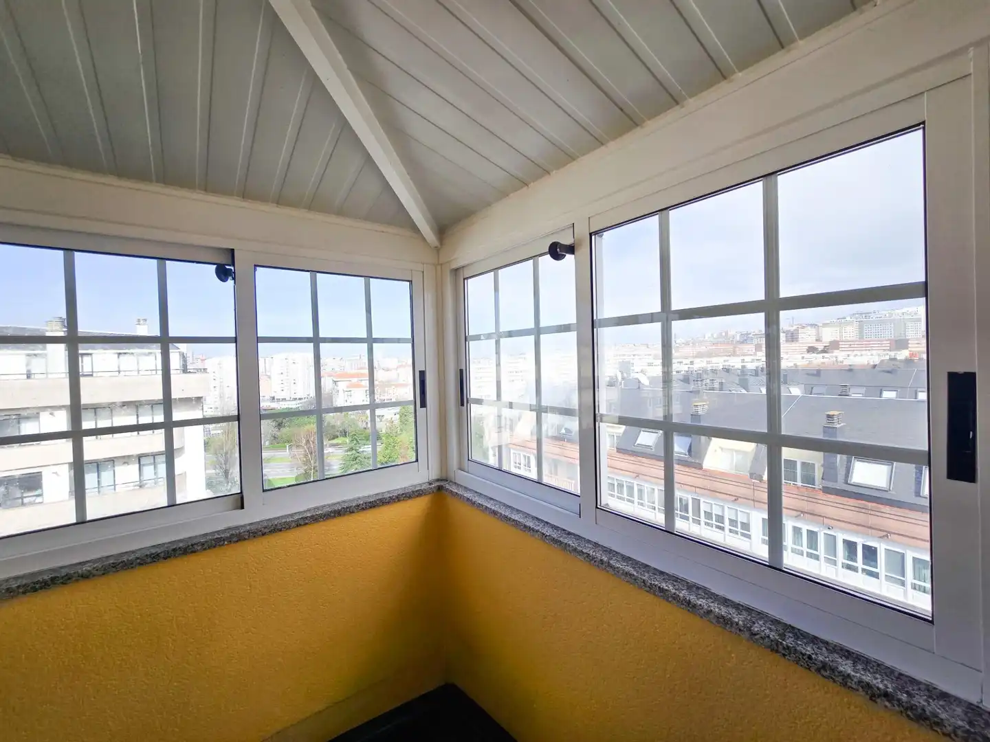 Terrassa de Pis en venda en A Coruña Capital  amb Calefacció, Parquet i Terrassa