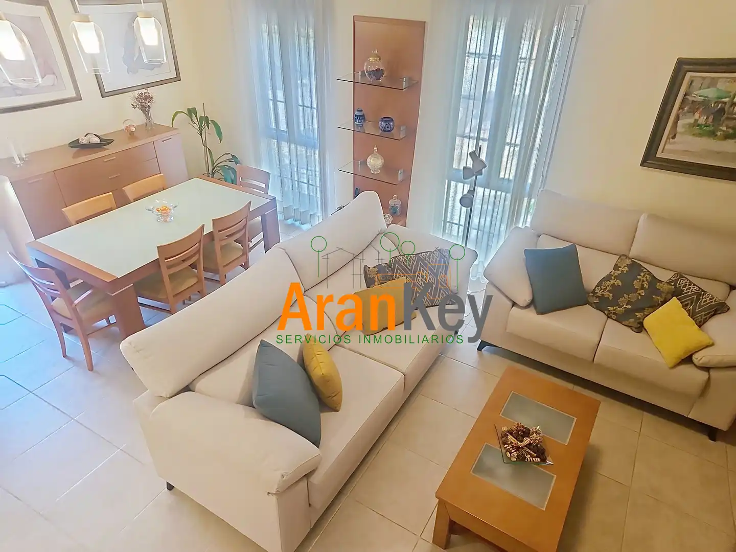 Sala de estar de Casa o chalet en venta en Aranjuez con Aire acondicionado, Calefacción y Jardín privado