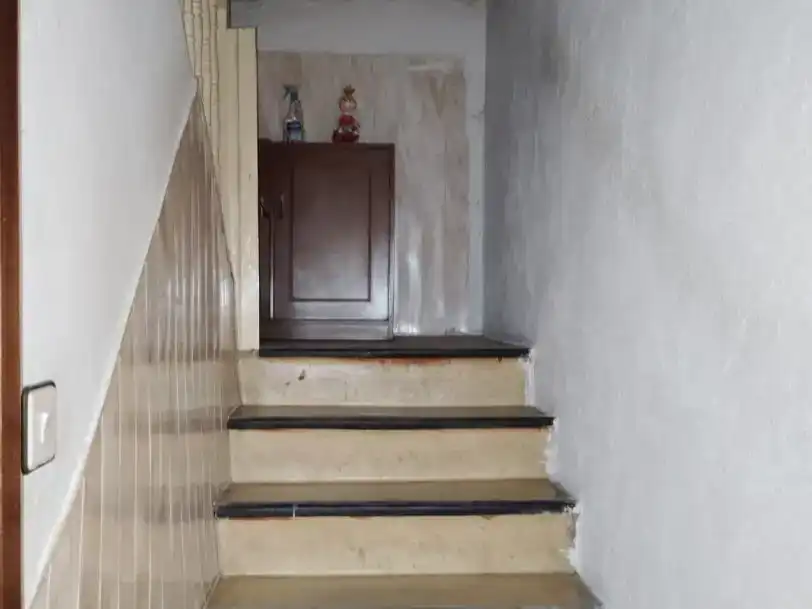 Casa adosada en venda en Benavente amb Balcó