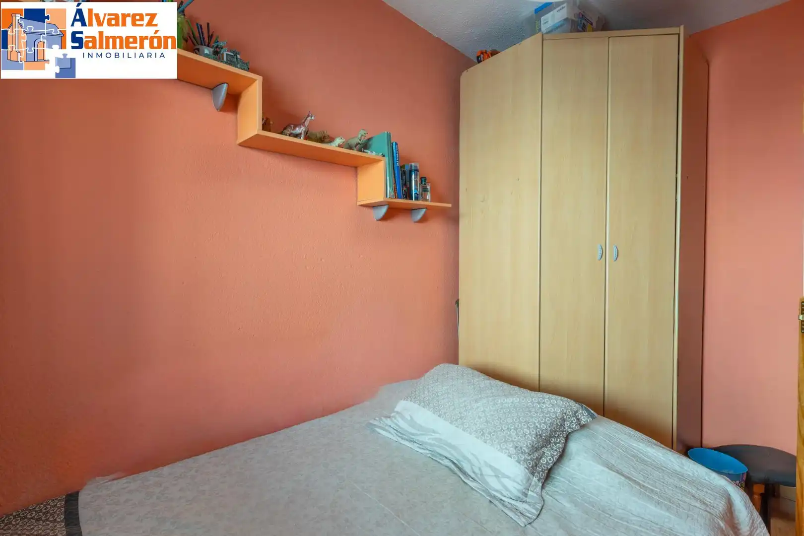 Habitación de Casa adosada en venta en Armilla con Aire acondicionado, Calefacción y Terraza