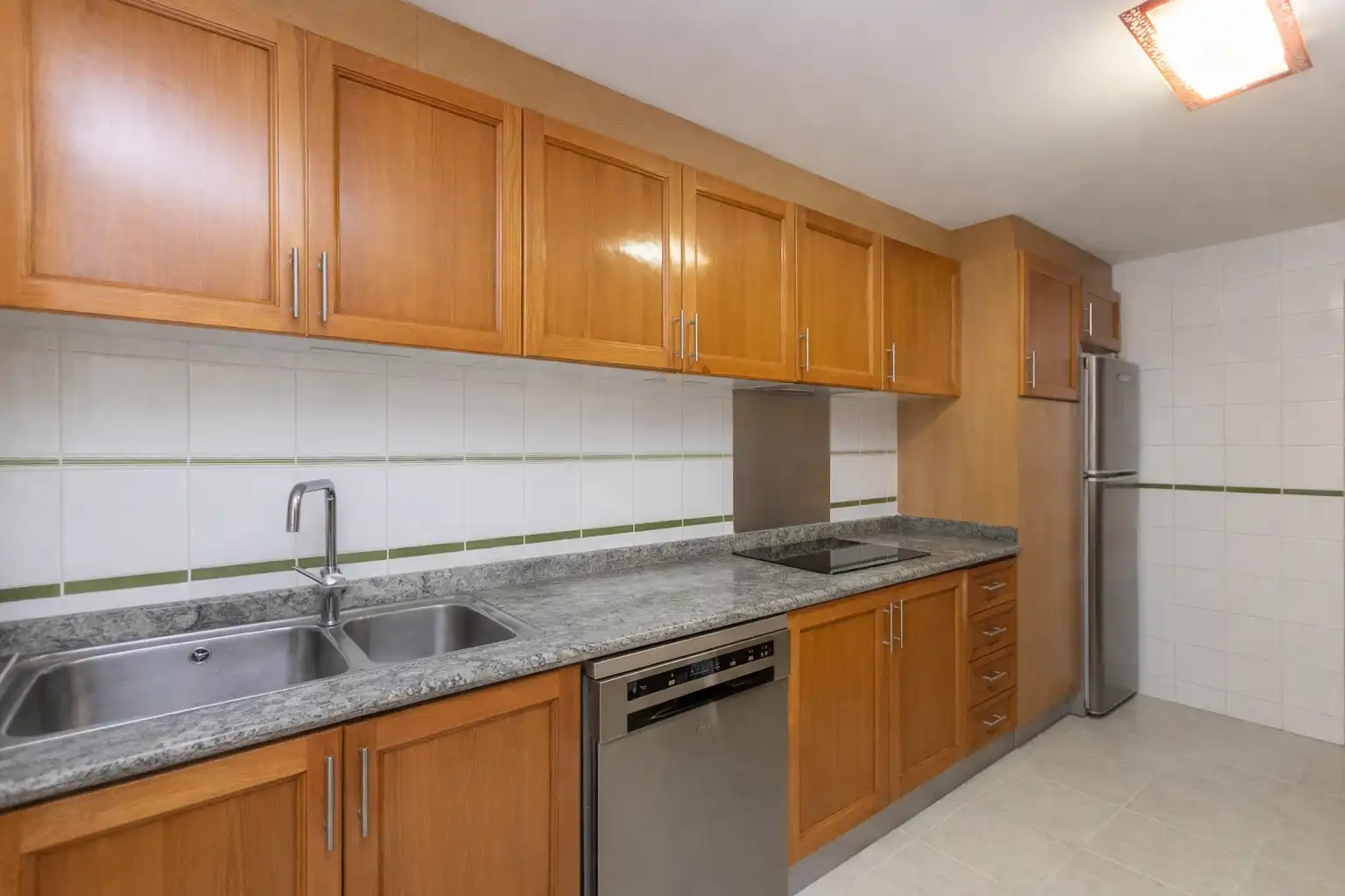 Cocina de Piso en venta en Valencia con Aire acondicionado, Calefacción y Horno